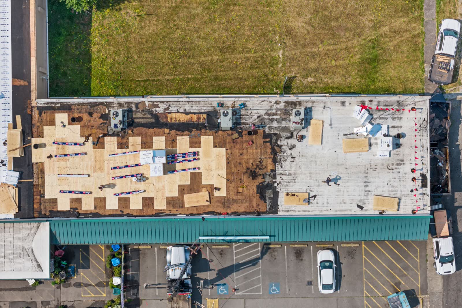 Commercial roof repair