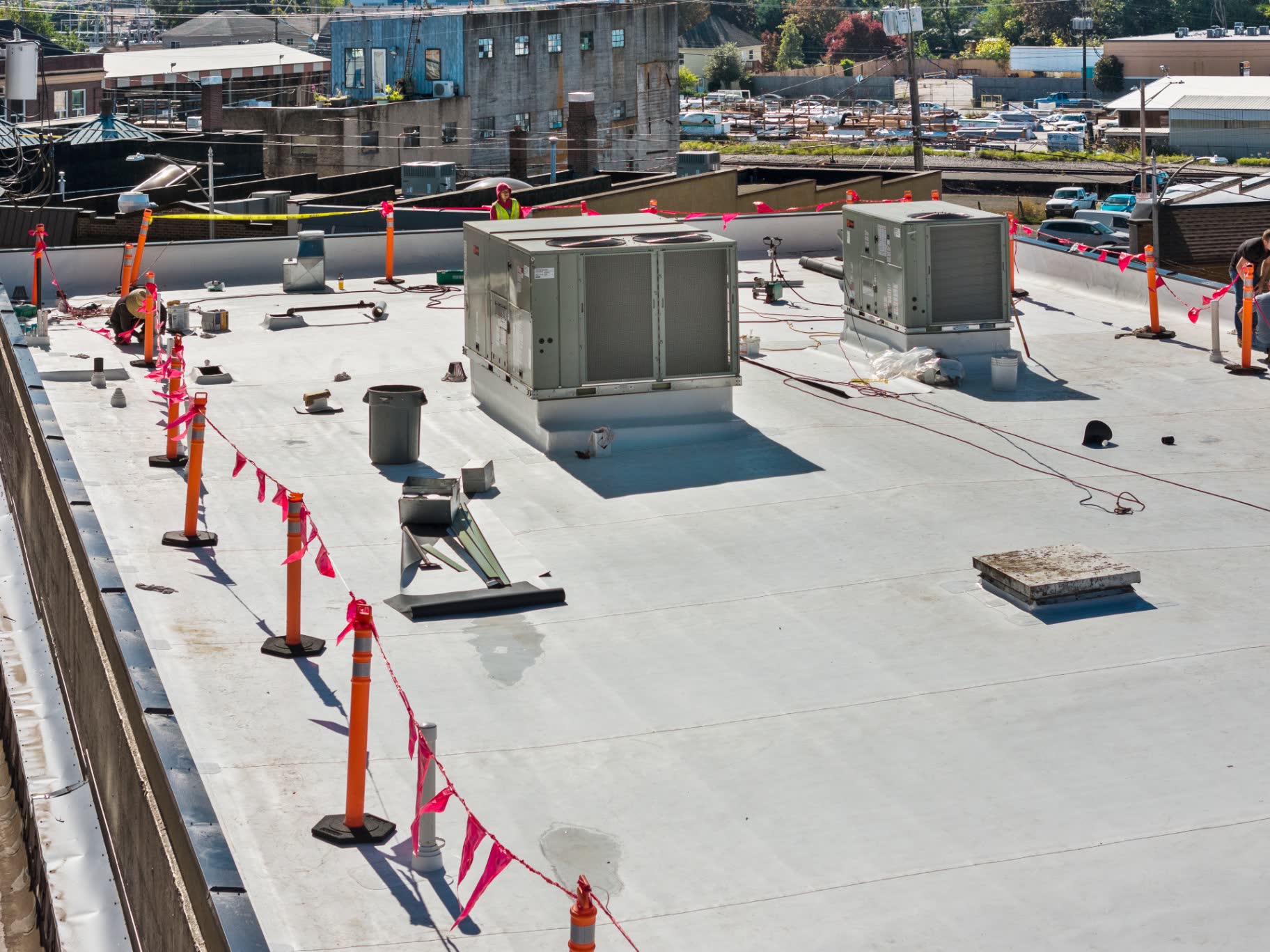 Commercial flat roof installation