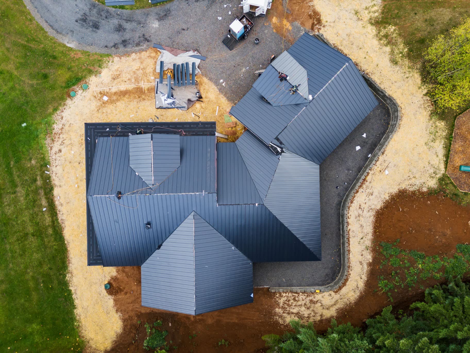 Metal roofing installation in Vancouver, Washington