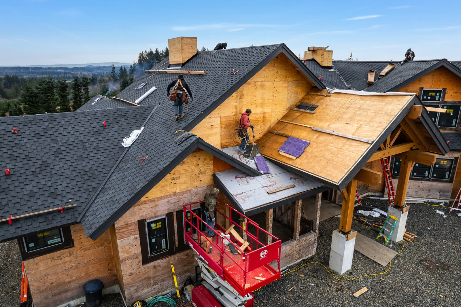 Residential Asphalt Roof - Image 7